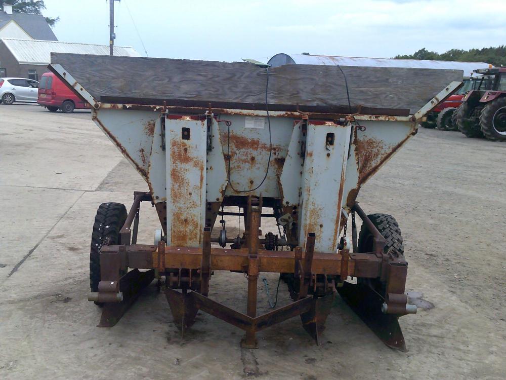Reekie 3 3 Row Potato Planter for Sale Trillick Tractors Ltd