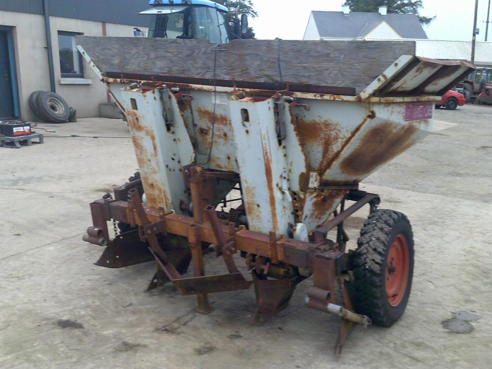 Reekie 3 3 Row Potato Planter for Sale Trillick Tractors Ltd