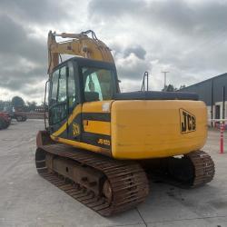 JCB JS 130