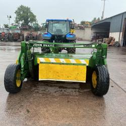 John Deere 1350