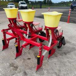 New 3 Row Maize Planter