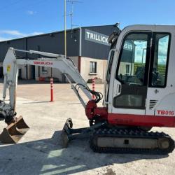 Takeuchi TB016 C/W x6 Buckets, Ripper, Grab, Mulcher
