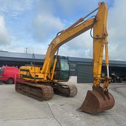 JCB JS 130