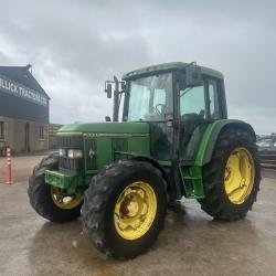 John Deere 6400