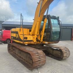 JCB JS 130