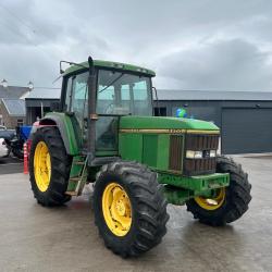 John Deere 6600