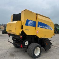 New Holland BR740
