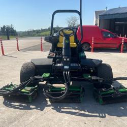 John Deere 3235C