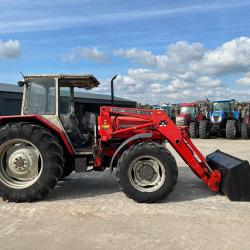 Massey Ferguson 390 4x4 With MF 880S Loader