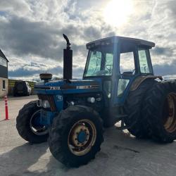 Ford 7810