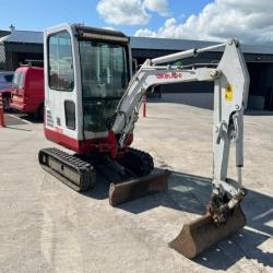 Takeuchi TB016 C/W x6 Buckets, Ripper, Grab, Mulcher
