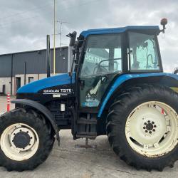 New Holland TS 100