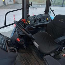 New Holland TM 140