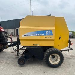 New Holland BR560A