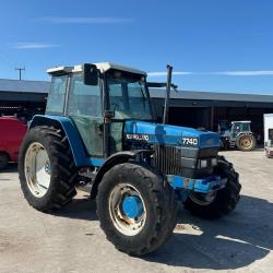 New Holland 7740