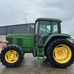John Deere 6600