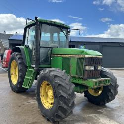 John Deere 6600