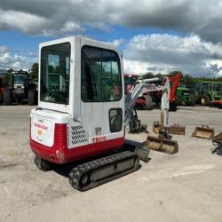 Takeuchi TB016 C/W x6 Buckets, Ripper, Grab, Mulcher