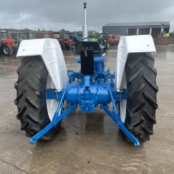 Ford 4000