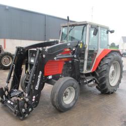 Massey Ferguson 390