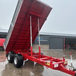Unused McCauley 14.5 x 7.5 Tipping trailer