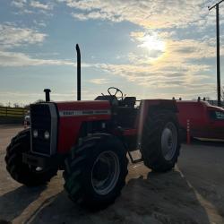 Massey Ferguson 698T