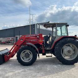 Massey Ferguson 390 4x4 With MF 880S Loader