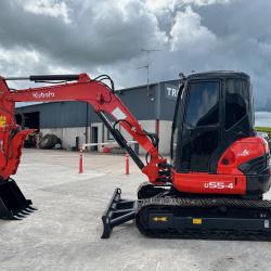 Kubota U55-4