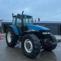 New Holland TM 140