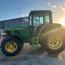 John Deere 6800