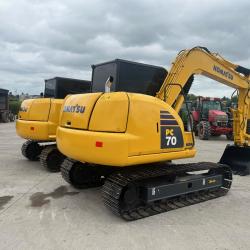x2 Komatsu PC 70-8