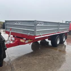 Unused McCauley 14.5 x 7.5 Tipping trailer