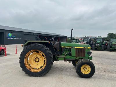 John Deere 2850