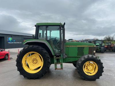 John Deere 6600