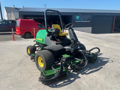 John Deere 3235C